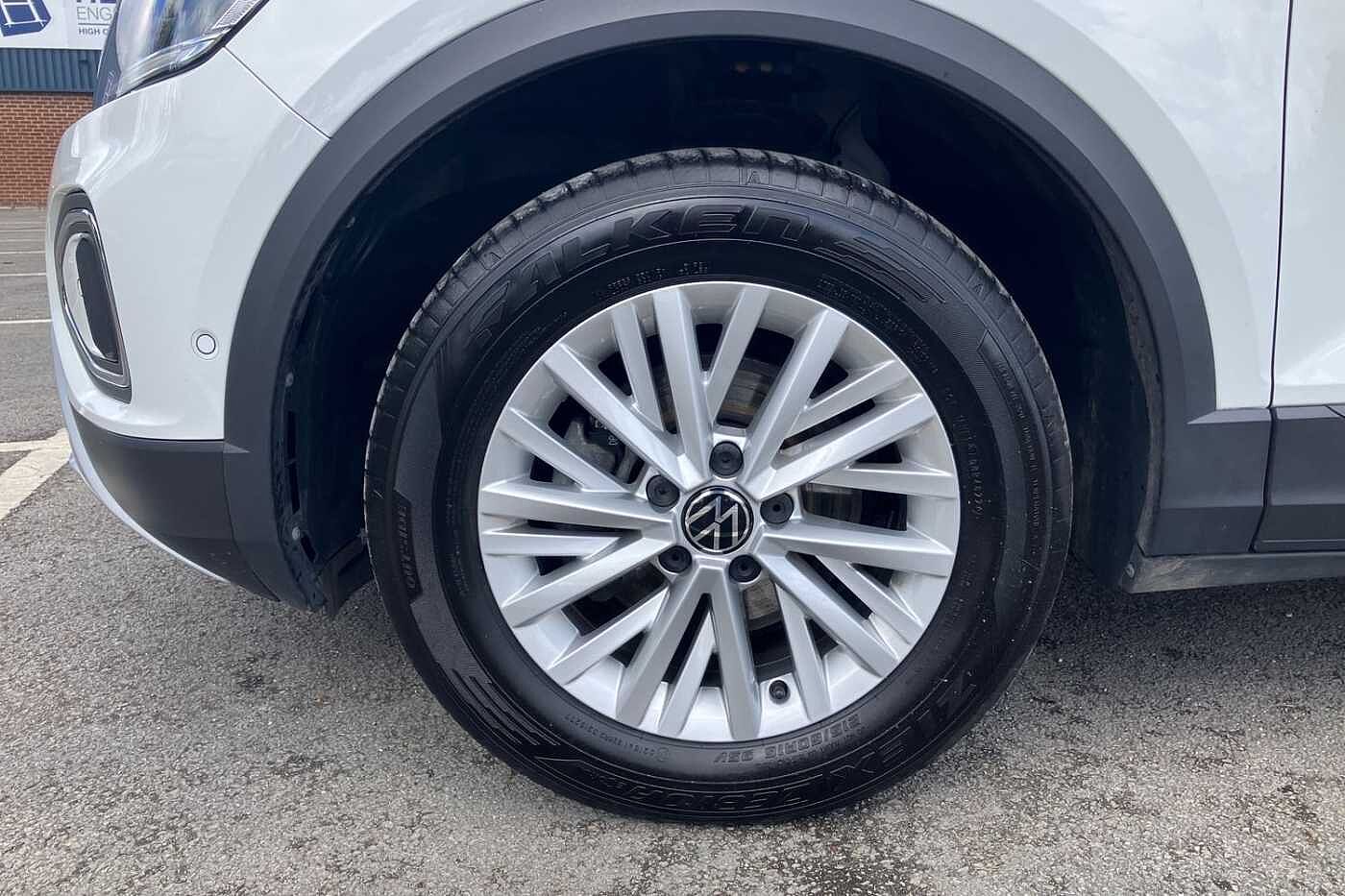 Volkswagen T-ROC Mark 1 Facelift (2022) 1.0 TSI Life 110PS