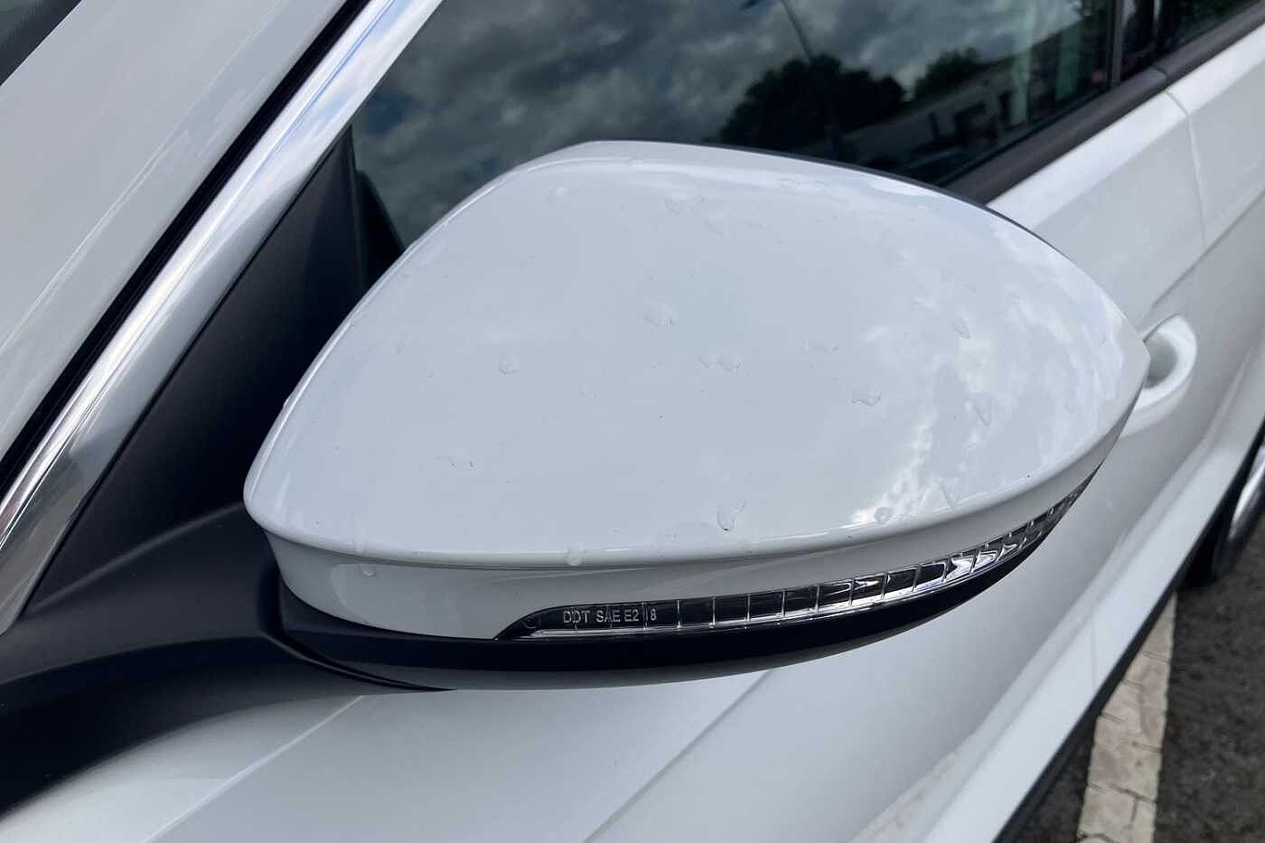 Volkswagen T-ROC Mark 1 Facelift (2022) 1.0 TSI Life 110PS
