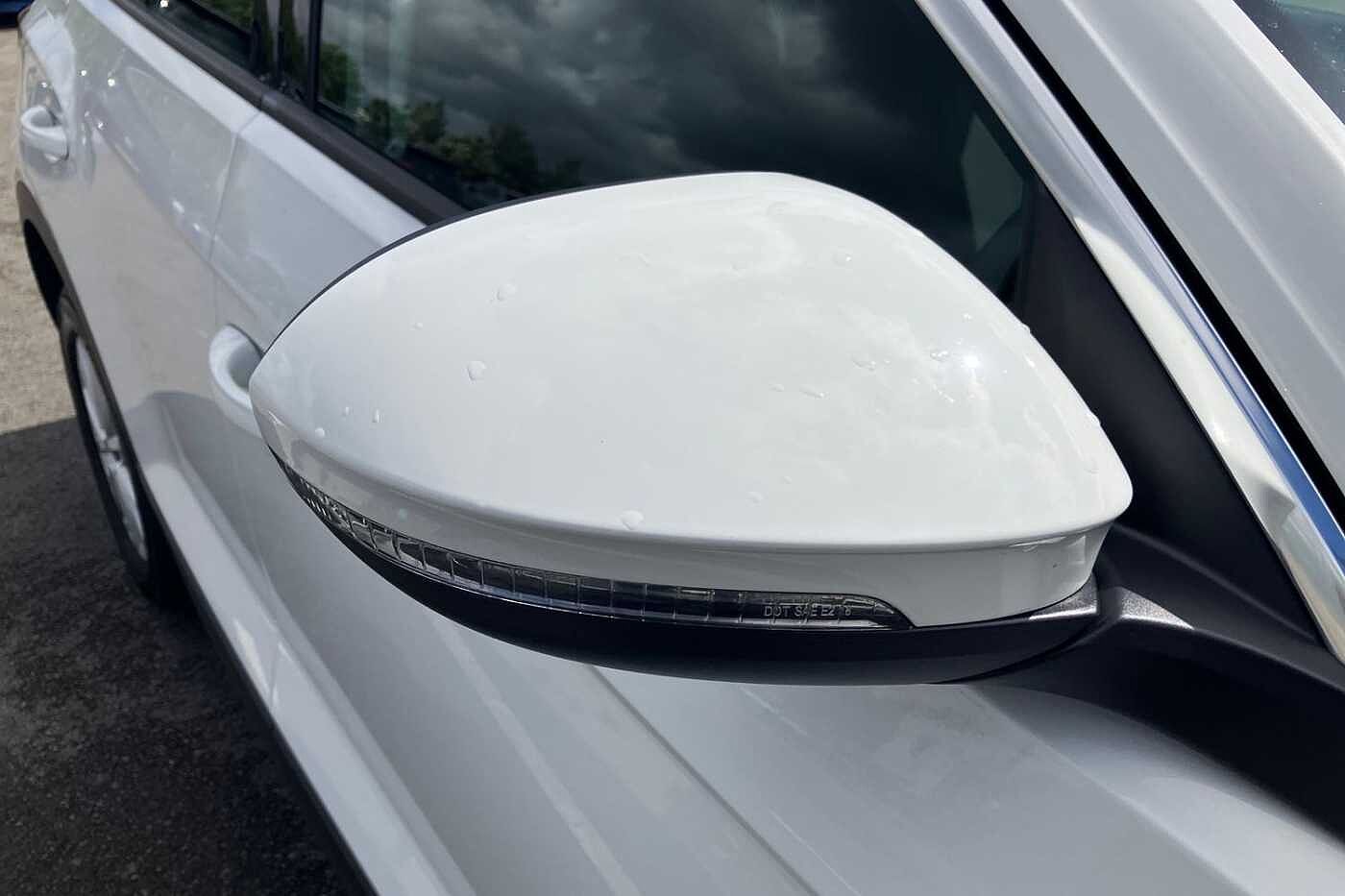 Volkswagen T-ROC Mark 1 Facelift (2022) 1.0 TSI Life 110PS