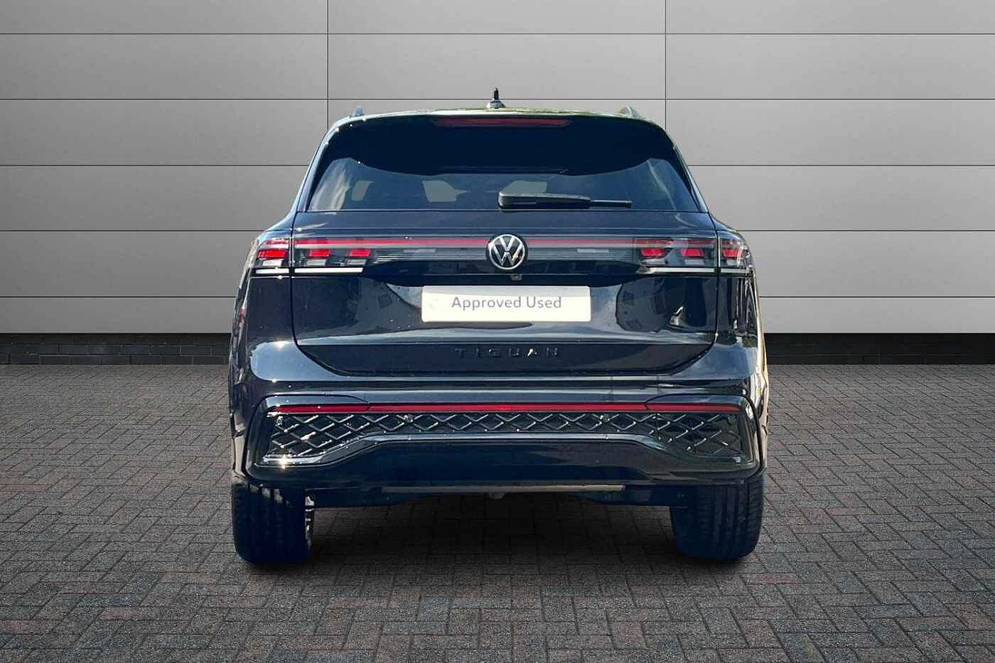 Volkswagen Tiguan 1.5 TSI eHybrid 19.7kWh R-Line SUV 5dr Petrol Plug-in Hybrid DSG Euro 6 (s/s) (2