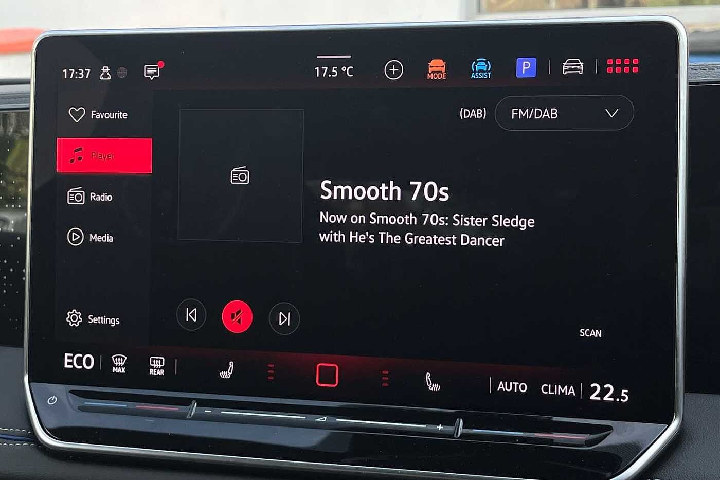 Volkswagen Tiguan 1.5 TSI eHybrid 19.7kWh R-Line SUV 5dr Petrol Plug-in Hybrid DSG Euro 6 (s/s) (2