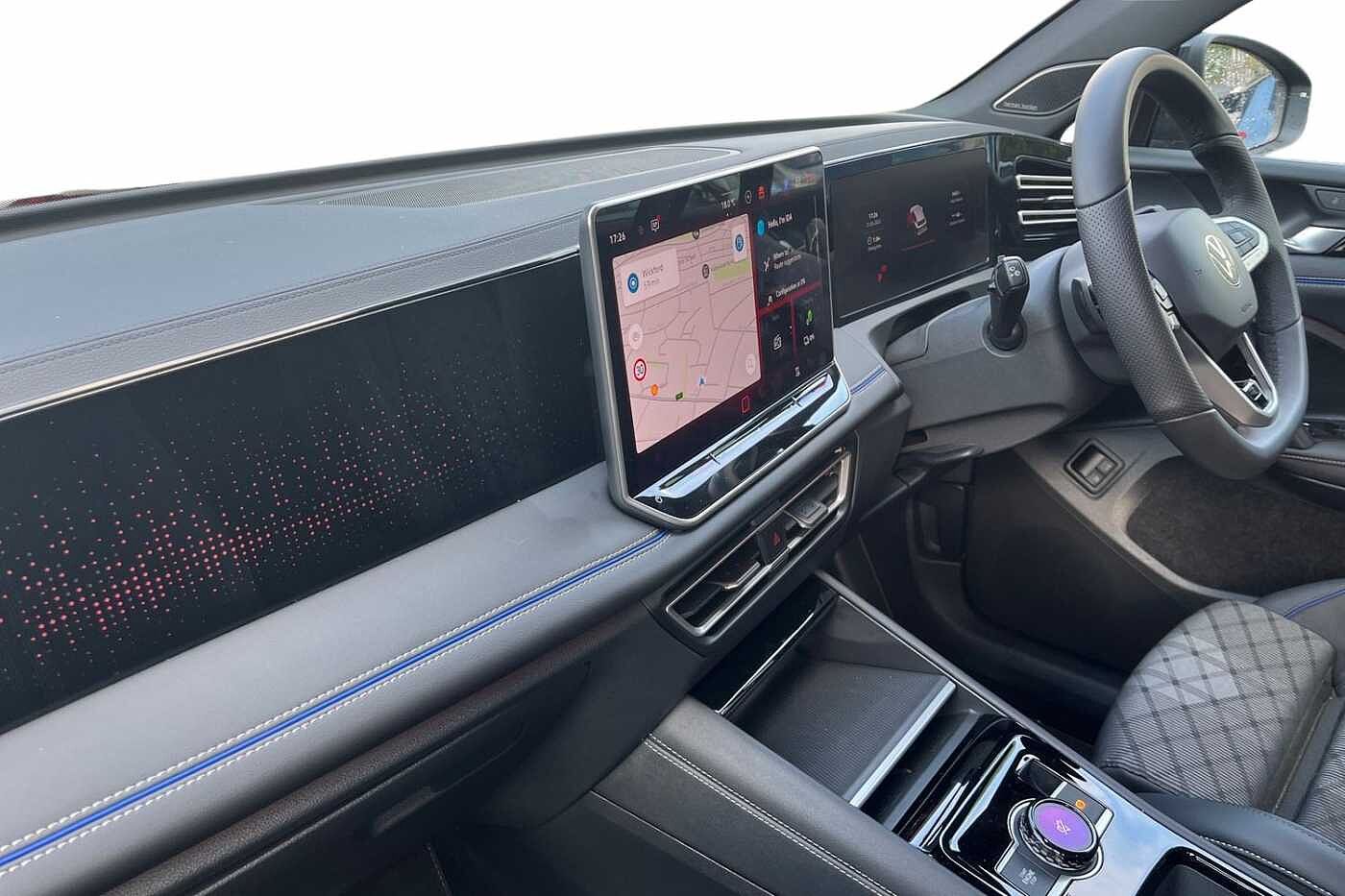 Volkswagen Tiguan 1.5 TSI eHybrid 19.7kWh R-Line SUV 5dr Petrol Plug-in Hybrid DSG Euro 6 (s/s) (2