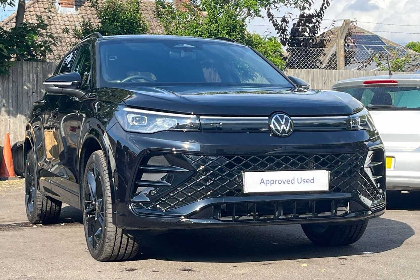 Volkswagen Tiguan 1.5 TSI eHybrid 19.7kWh R-Line SUV 5dr Petrol Plug-in Hybrid DSG Euro 6 (s/s) (2